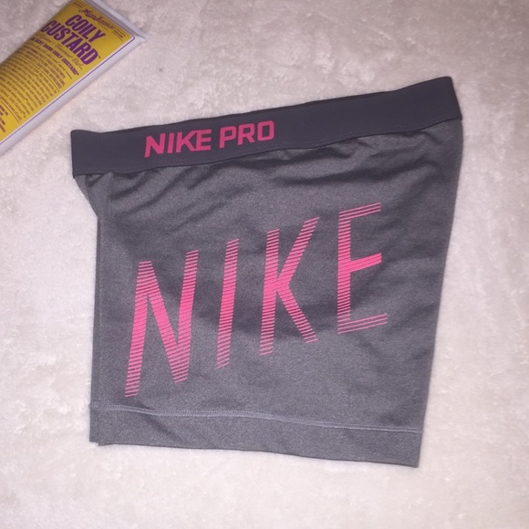 nike pro dri-fit training shorts - Picture 3 of 4